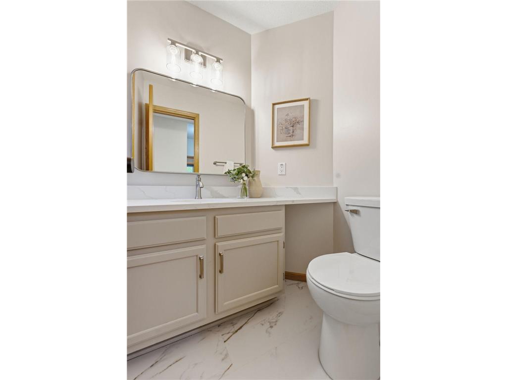 8655 Shepherd Way Eden Prairie MN 55347 7072148 image25