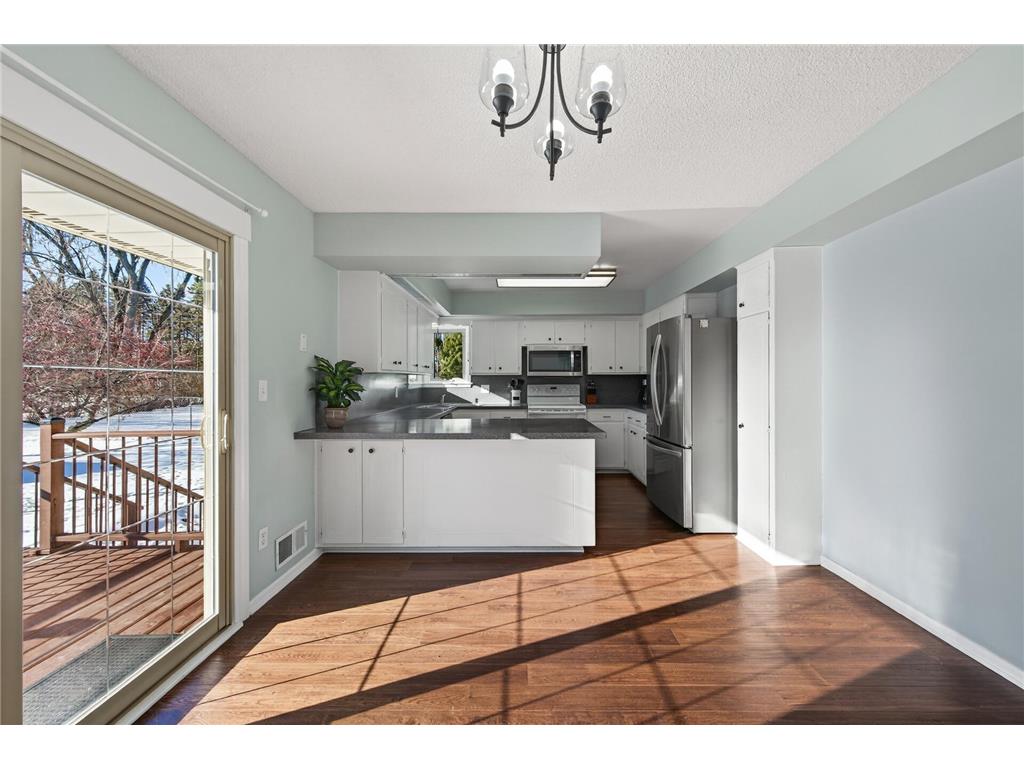 8657 Ironwood Trail N Lake Elmo MN 55042 6820932 image6