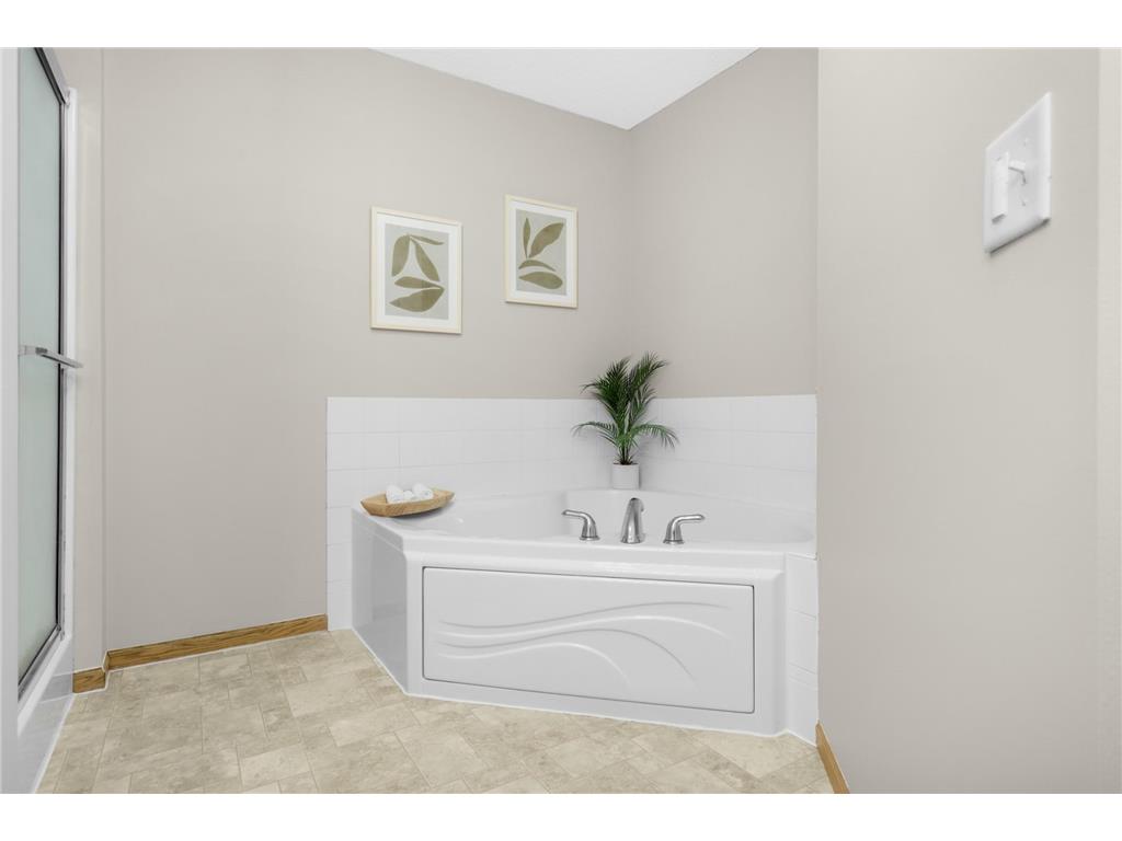 8657 Tessman Circle N Brooklyn Park MN 55445 7014101 image23