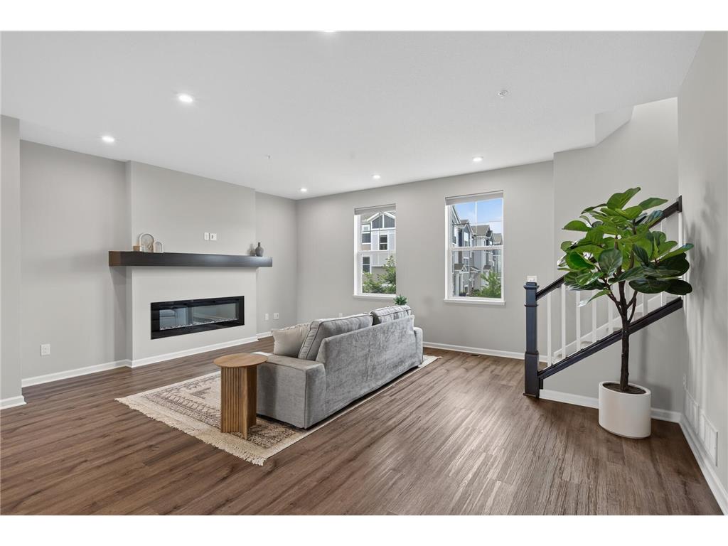 8658 London Circle NE #B Blaine MN 55449 7095701 image12
