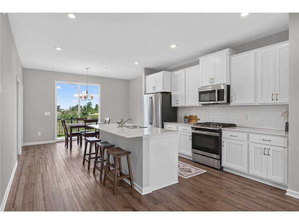 8658 London Circle NE #B Blaine MN 55449 7095701 image2