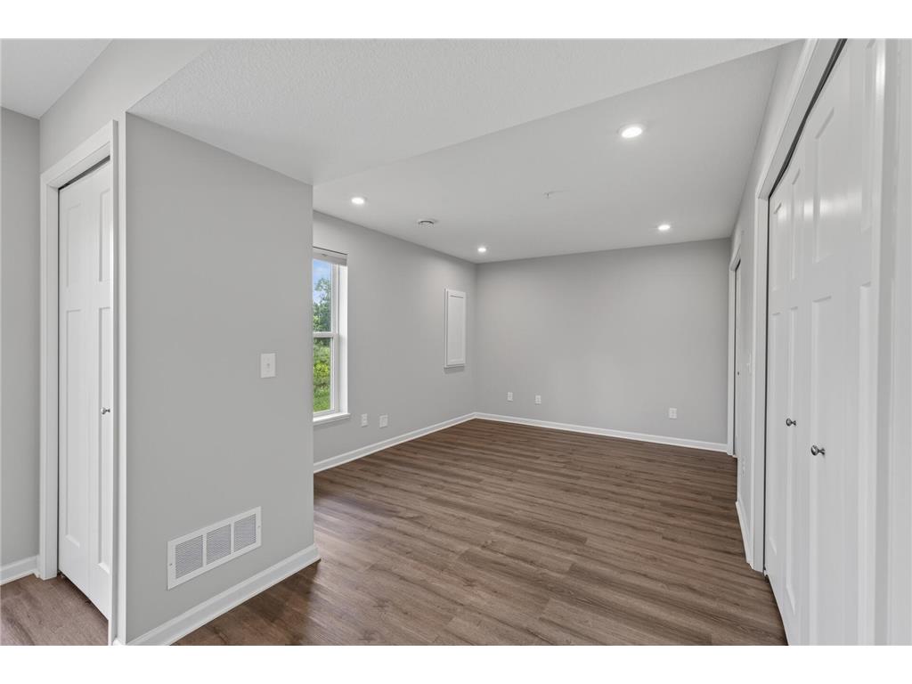 8658 London Circle NE #B Blaine MN 55449 7095701 image21