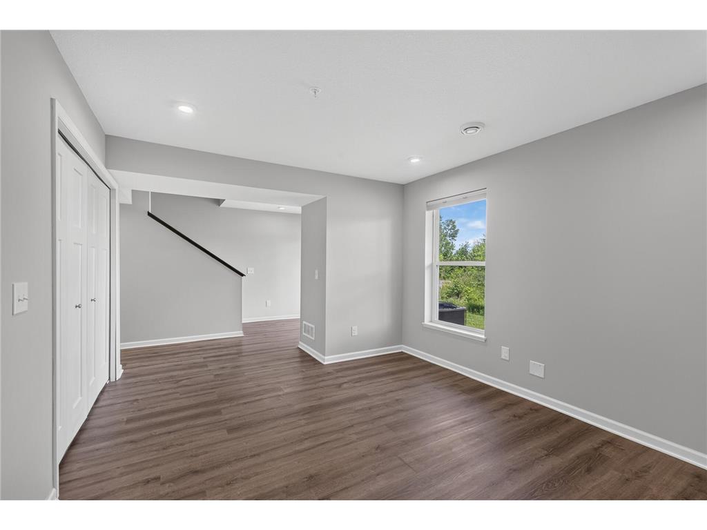 8658 London Circle NE #B Blaine MN 55449 7095701 image22