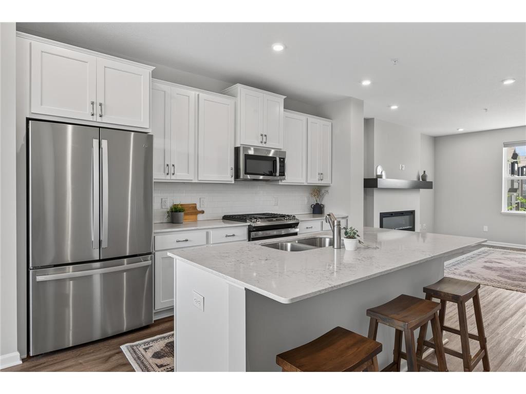 8658 London Circle NE #B Blaine MN 55449 7095701 image3
