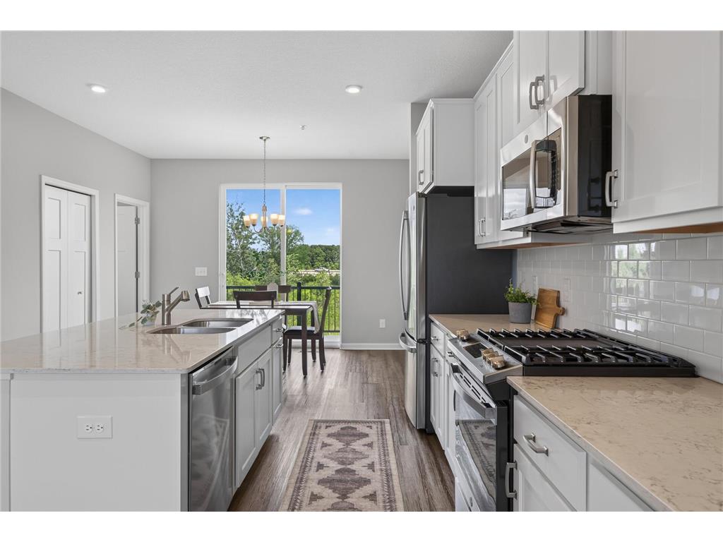 8658 London Circle NE #B Blaine MN 55449 7095701 image4