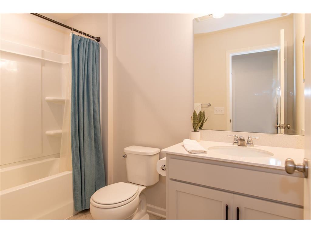 8658 London Circle NE #E Blaine MN 55449 7101456 image27