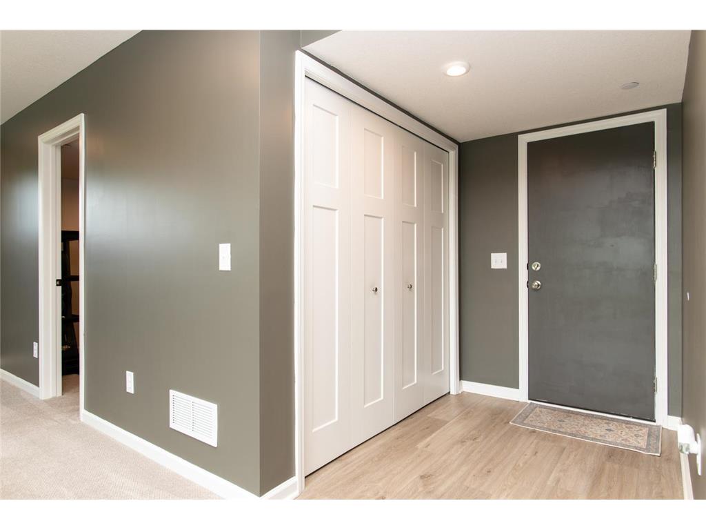 8658 London Circle NE #E Blaine MN 55449 7101456 image31
