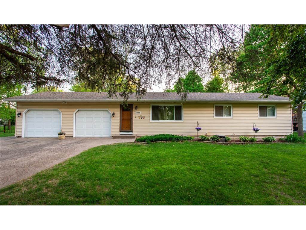 8659 215th Street N Forest Lake MN 55025 - Forest 6802772 image1