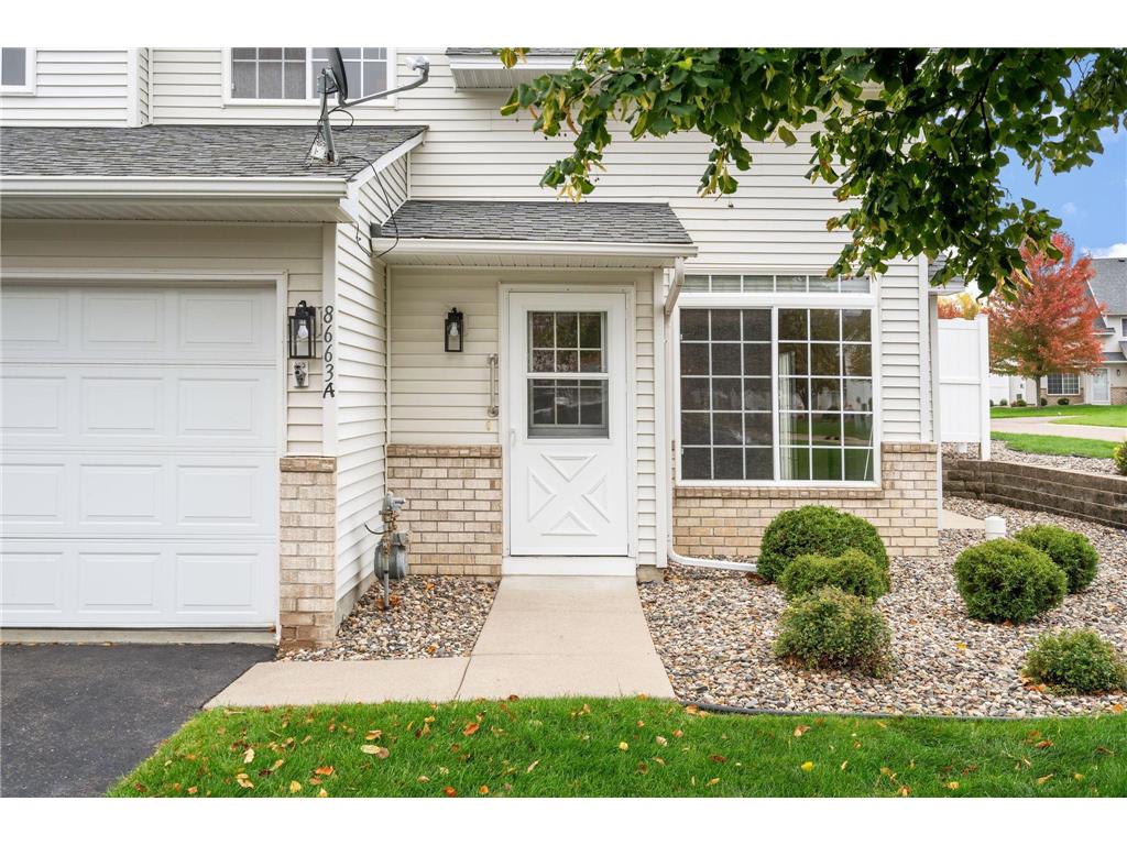 8663 Quarry Ridge Lane #A Woodbury MN 55125 6450593 image1