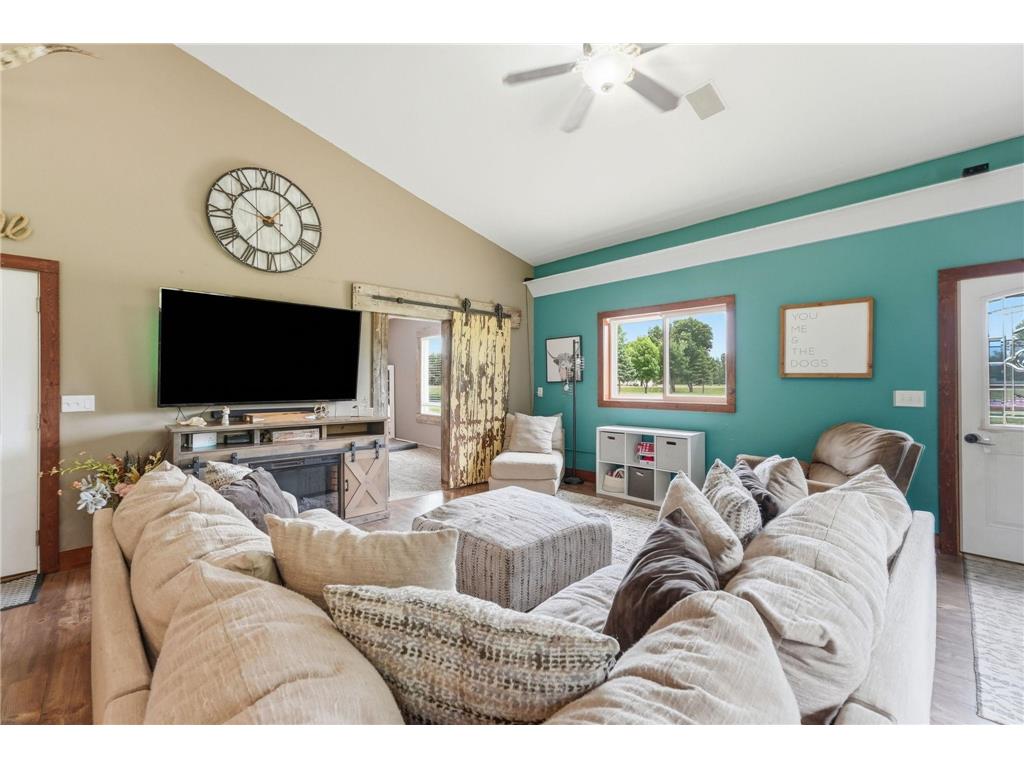 8666 Riverwood Circle N New London MN 56273 7090432 image10