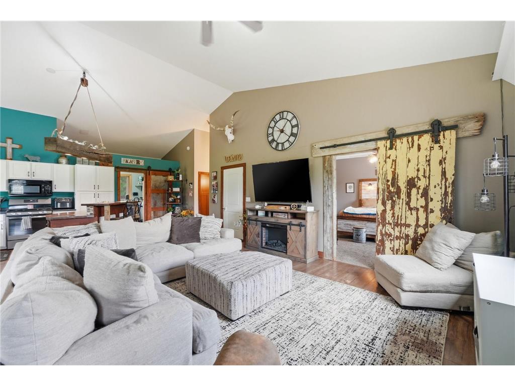 8666 Riverwood Circle N New London MN 56273 7090432 image11