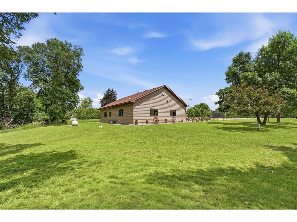 8666 Riverwood Circle N New London MN 56273 7090432 image27