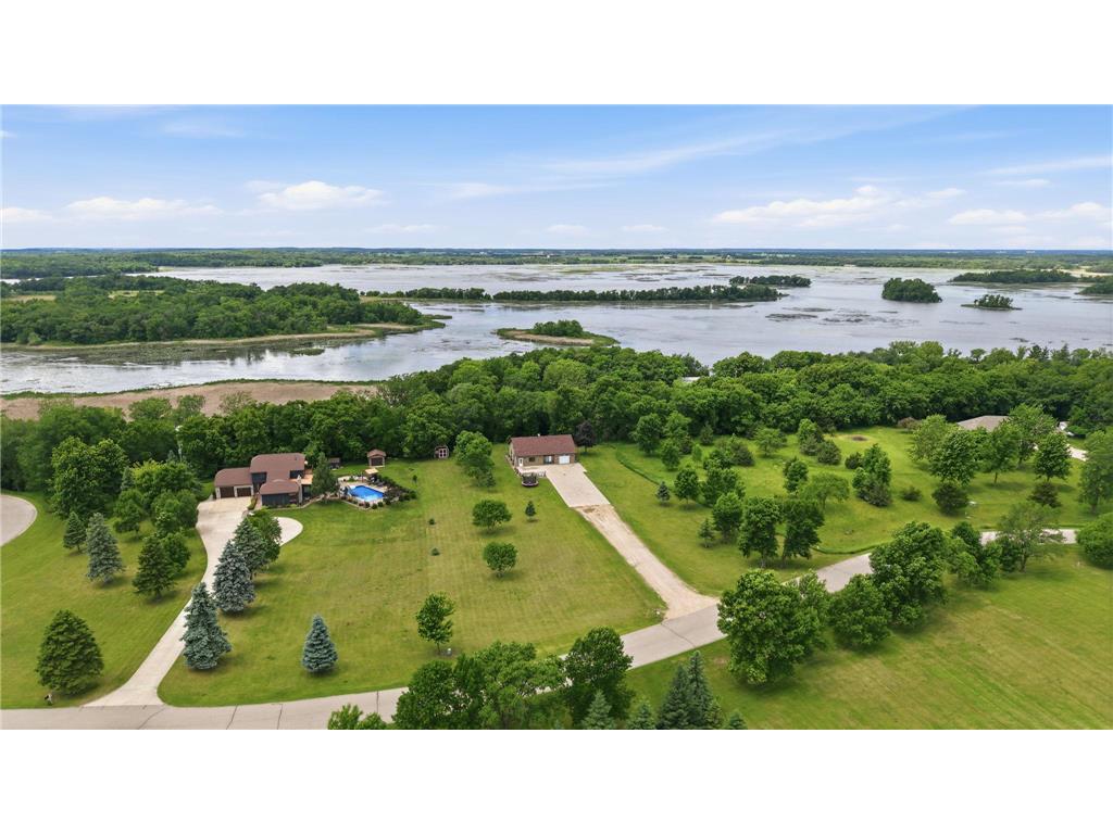 8666 Riverwood Circle N New London MN 56273 7090432 image32