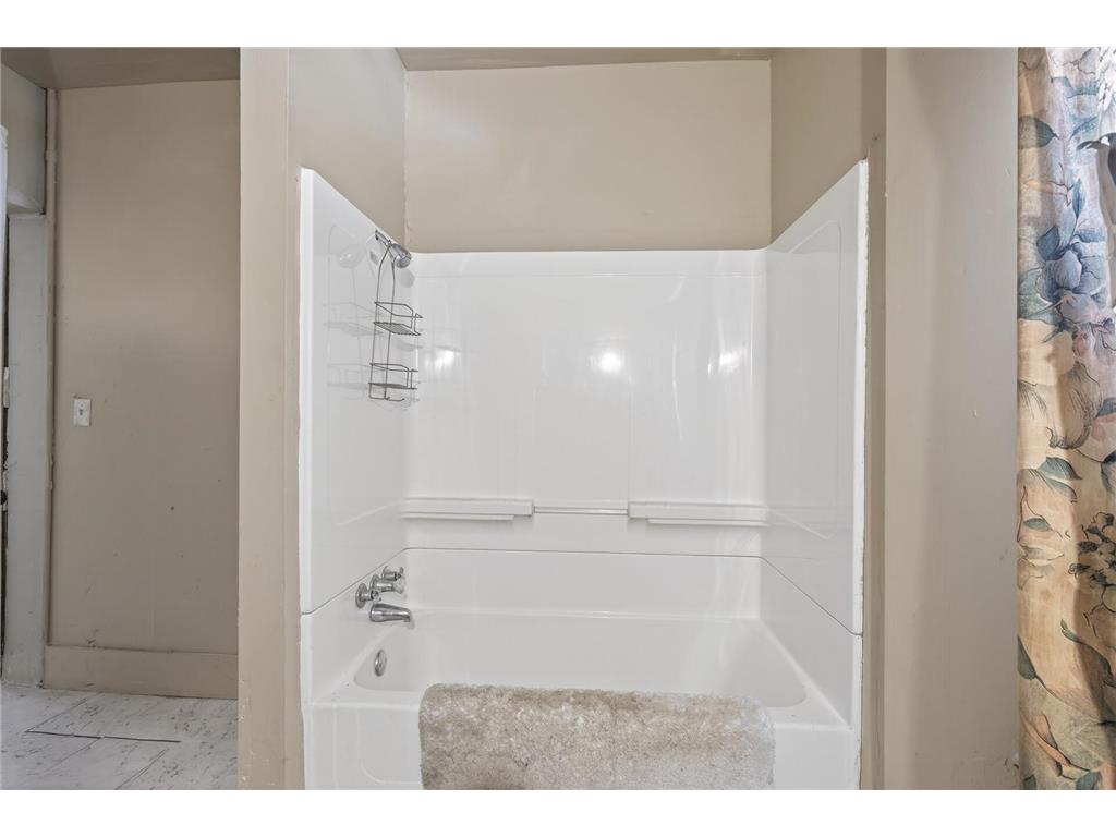 867 Aurora Avenue Saint Paul MN 55104 7083616 image12