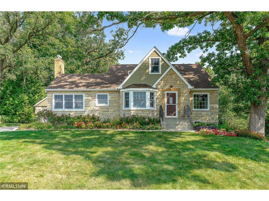 868 Bartelmy Lane N Maplewood MN 55119 6600990 image1