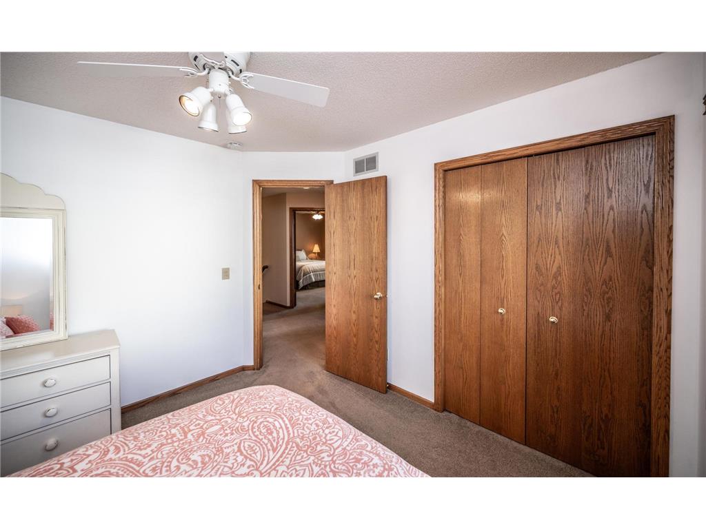 868 Basswood Lane Eagan MN 55123 7076511 image32