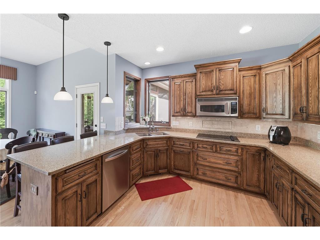 868 Bavaria Hills Terrace Chaska MN 55318 7094698 image4