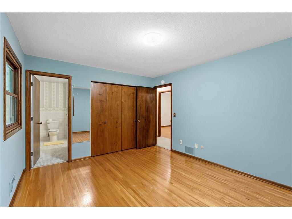 868 Cobb Road Shoreview MN 55126 7074295 image10