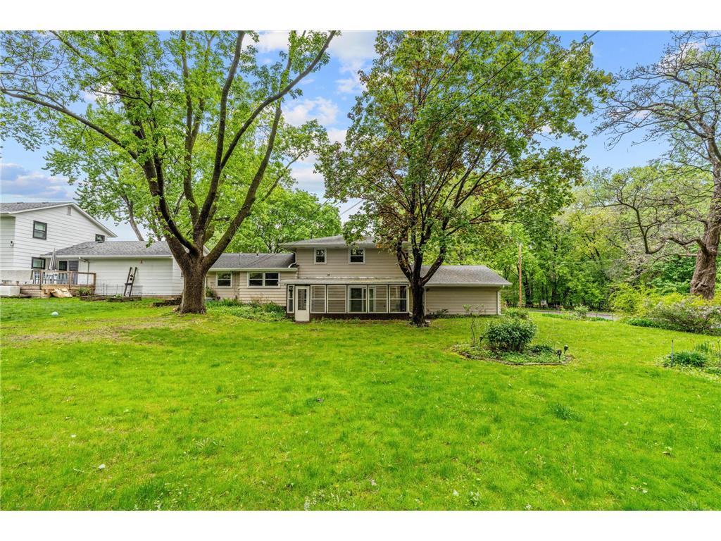 868 Cobb Road Shoreview MN 55126 7074295 image22