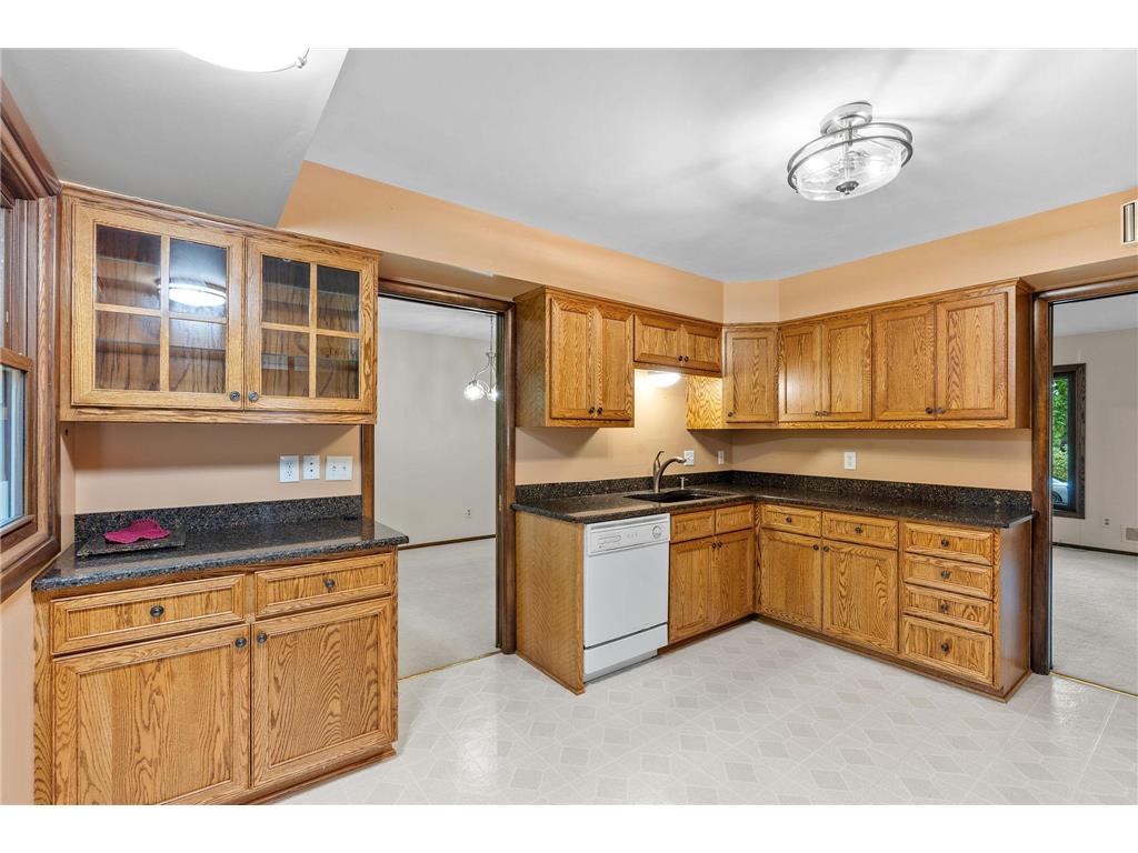 868 Cobb Road Shoreview MN 55126 7074295 image6