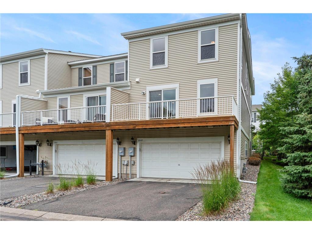 868 Ledgestone Drive Mahtomedi MN 55115 7106635 image2