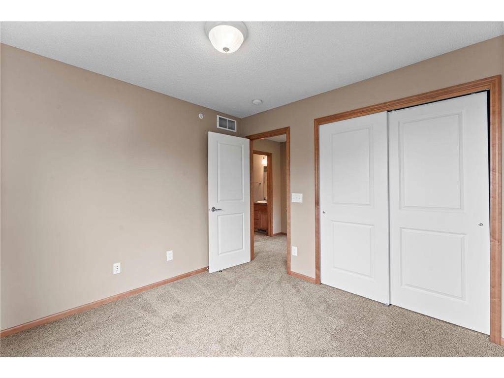 868 Ledgestone Drive Mahtomedi MN 55115 7106635 image32