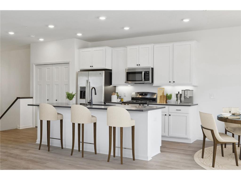 8681 London Circle NE #A Blaine MN 55449 6440866 image1