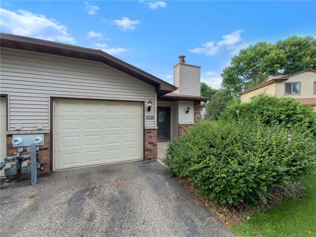 8687 Maplebrook Parkway N Brooklyn Park MN 55445 6570520 image1