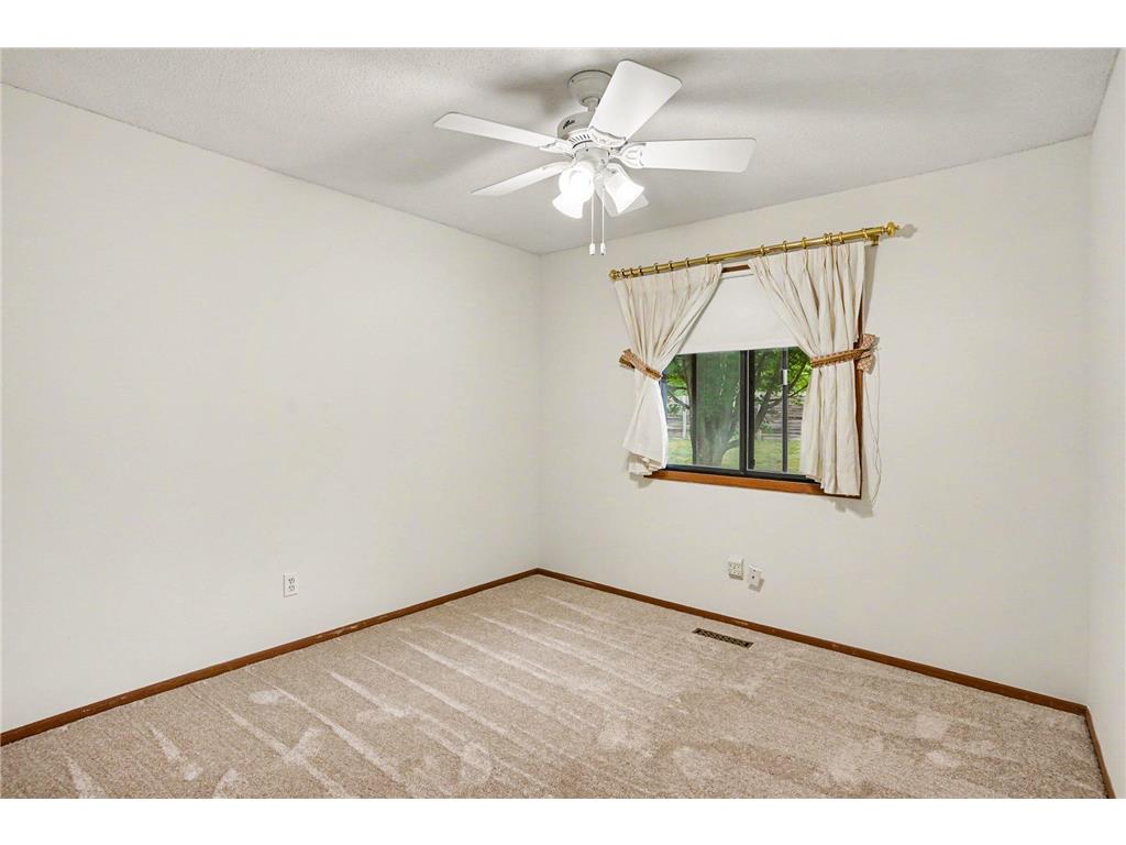 8689 134th Street W Apple Valley MN 55124 7081186 image17