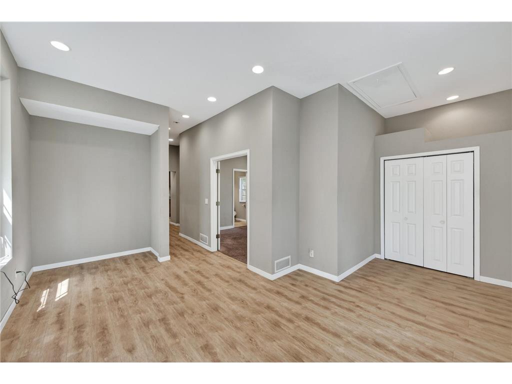 869 Desoto Street Saint Paul MN 55130 7083727 image12