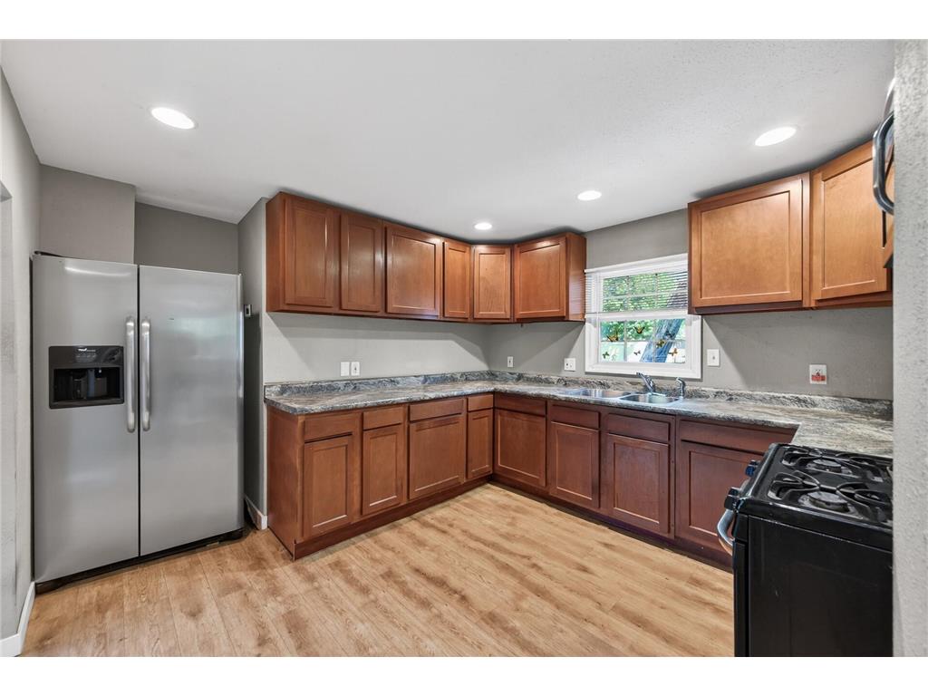 869 Desoto Street Saint Paul MN 55130 7083727 image13