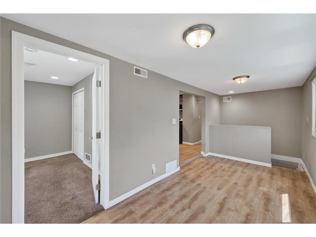 869 Desoto Street Saint Paul MN 55130 7083727 image21
