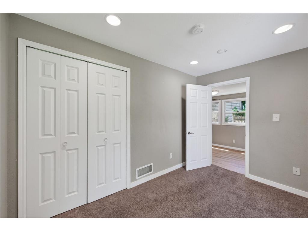 869 Desoto Street Saint Paul MN 55130 7083727 image23