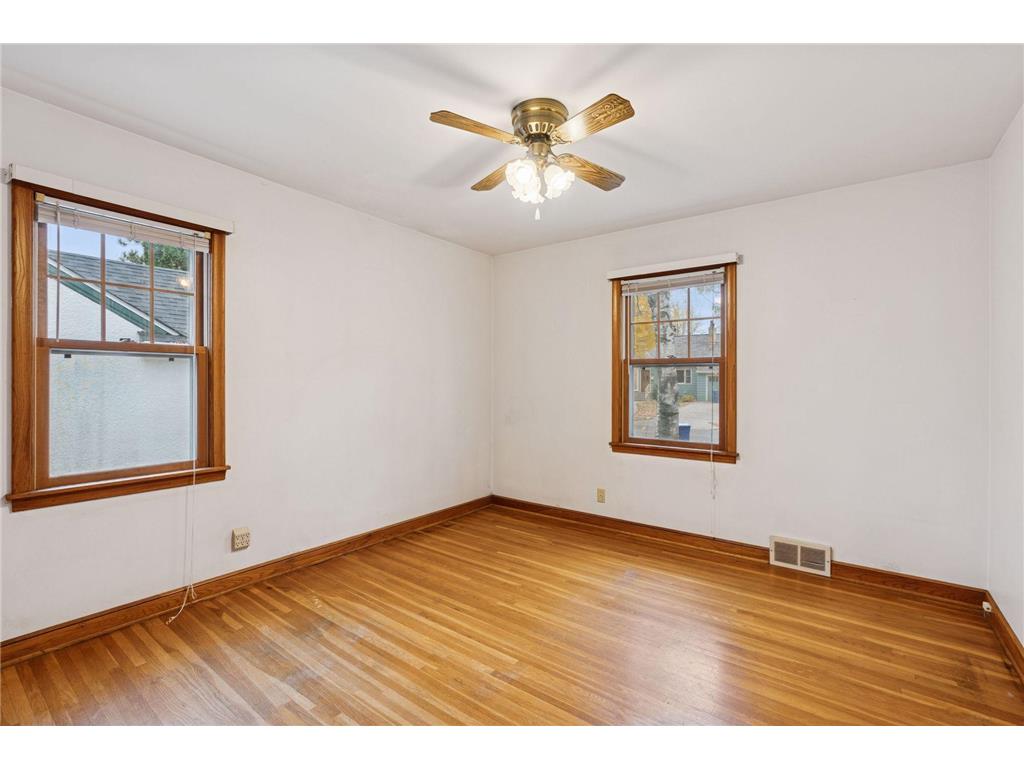 869 Iowa Avenue W Saint Paul MN 55117 6793671 image15