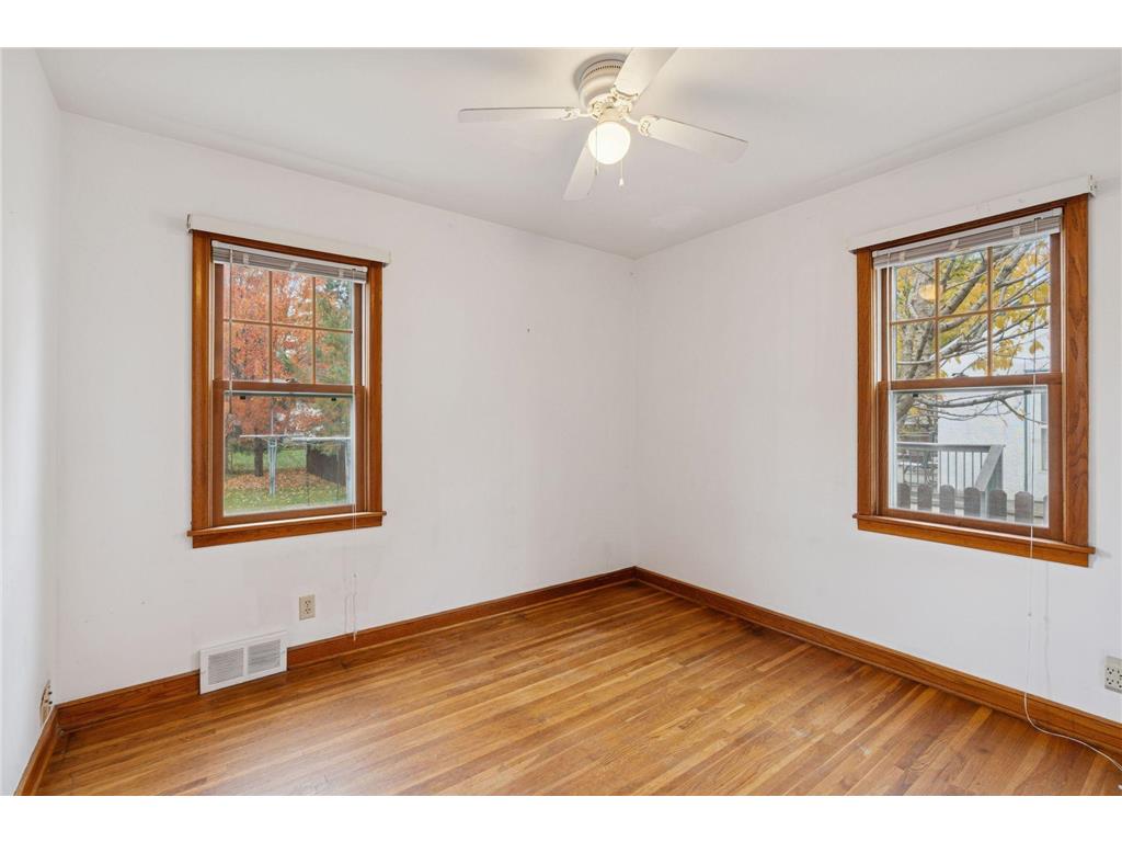 869 Iowa Avenue W Saint Paul MN 55117 6793671 image17