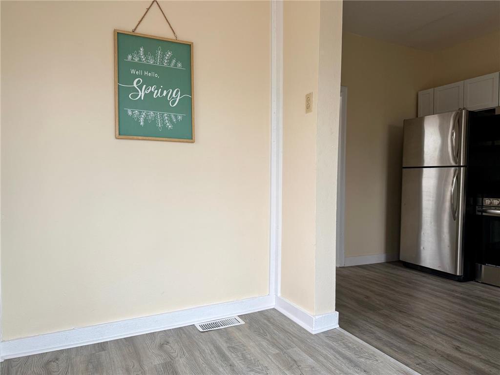869 Lawson Avenue E Saint Paul MN 55106 7106685 image18