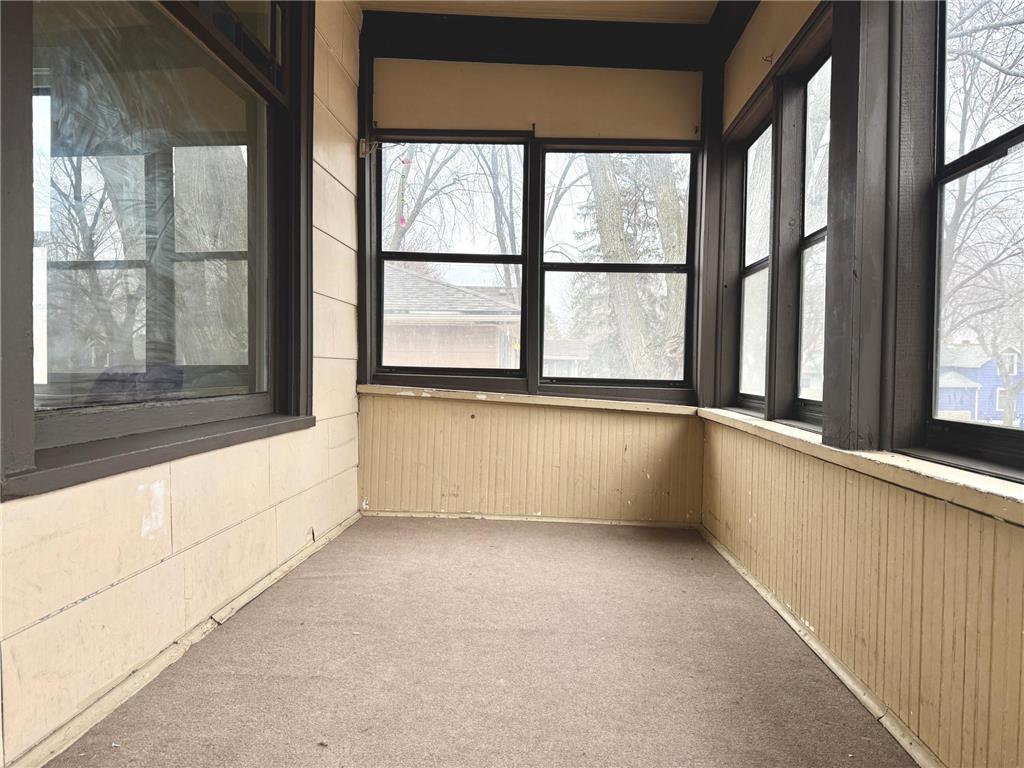 869 Lawson Avenue E Saint Paul MN 55106 7106685 image2