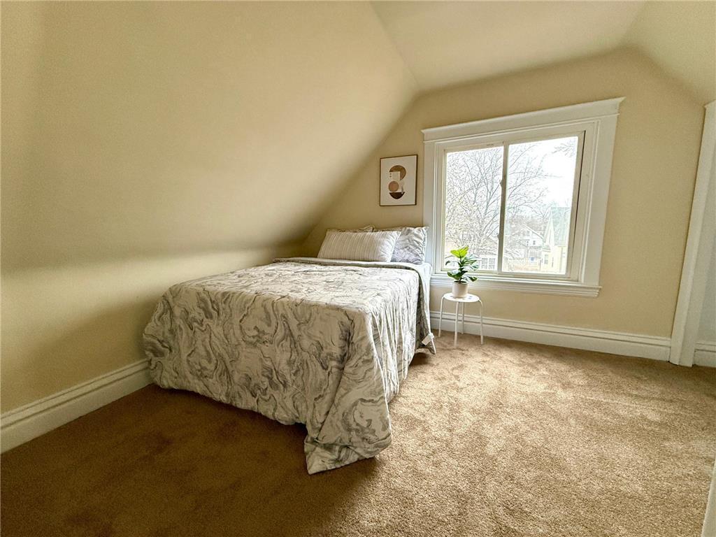 869 Lawson Avenue E Saint Paul MN 55106 7106685 image25