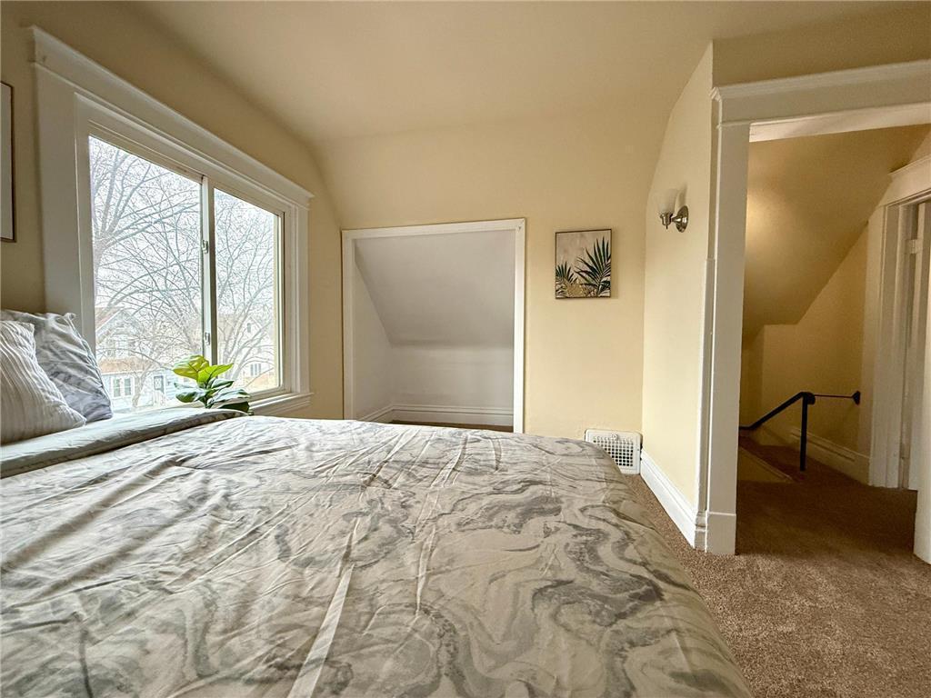 869 Lawson Avenue E Saint Paul MN 55106 7106685 image26