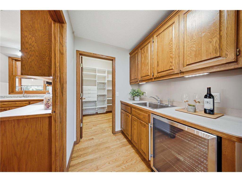 869 Mendakota Court Mendota Heights MN 55120 - Rogers Lake 7062441 image20