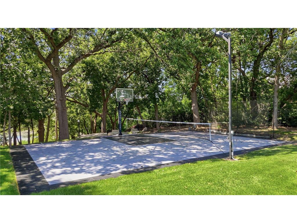 869 Mendakota Court Mendota Heights MN 55120 - Rogers Lake 7062441 image49