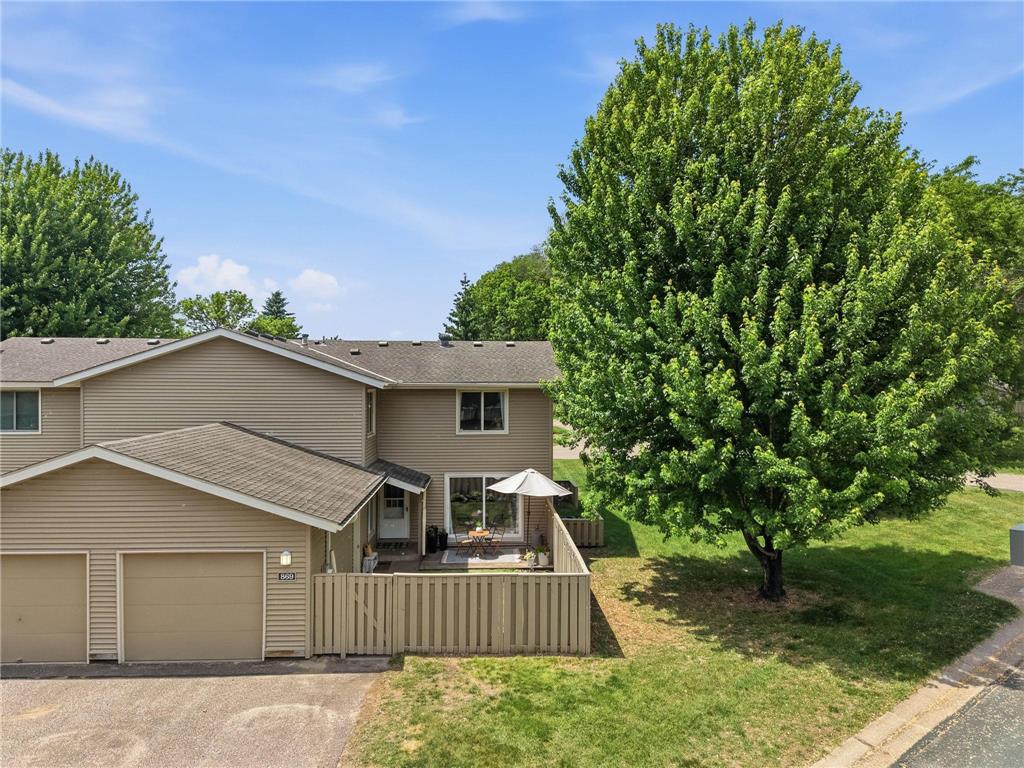 869 Monterey Drive Shoreview MN 55126 7084203 image2