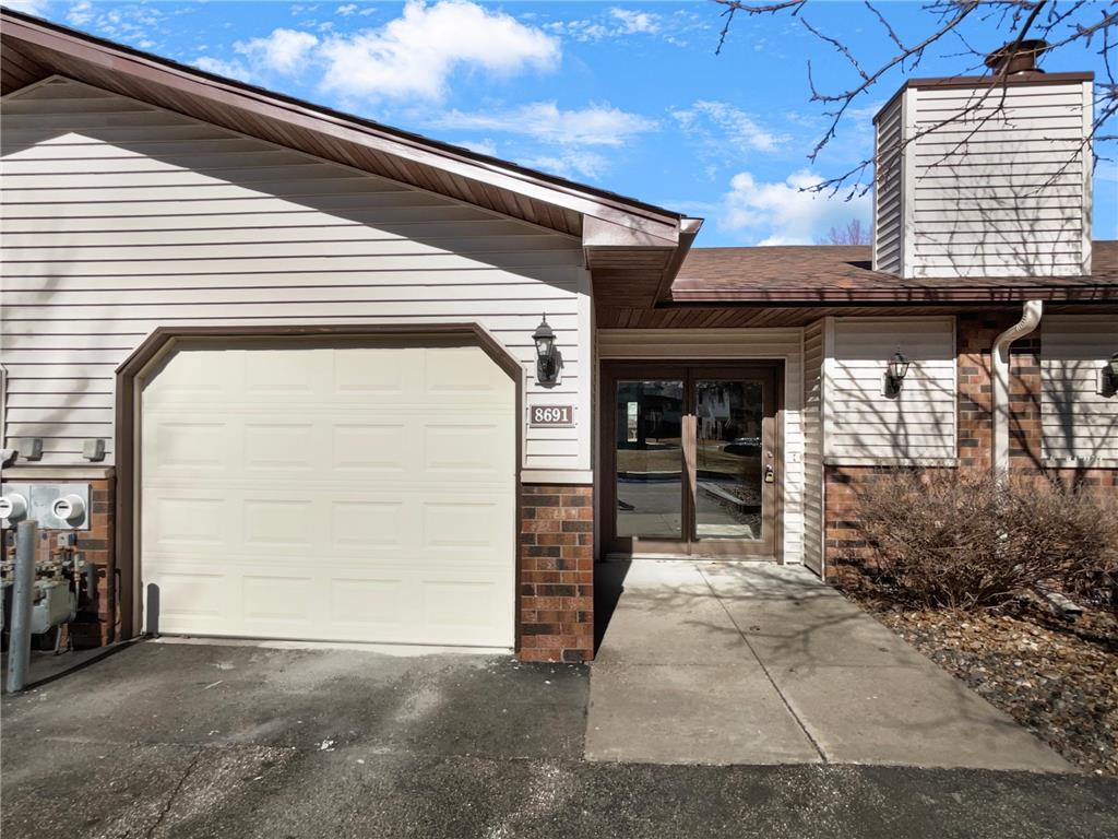 8691 Maplebrook Parkway N Brooklyn Park MN 55445 6500176 image1