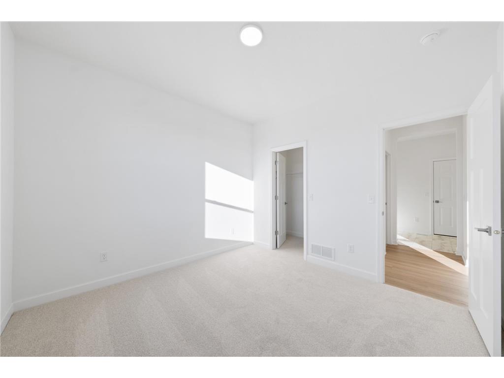 8692 183rd Street W Lakeville MN 55044 7001898 image17