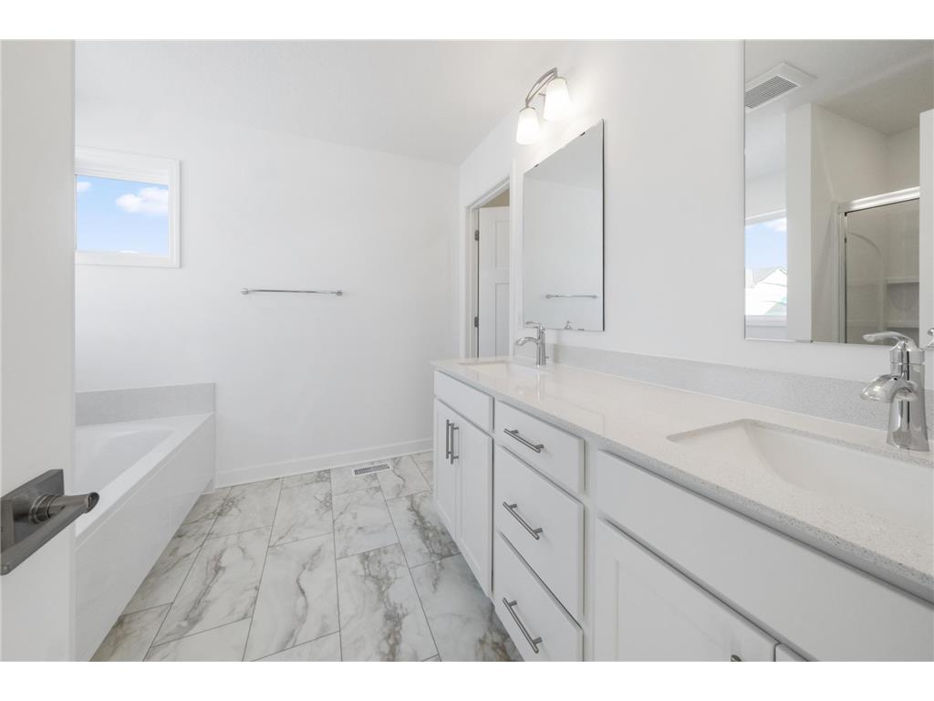 8692 183rd Street W Lakeville MN 55044 7001898 image22