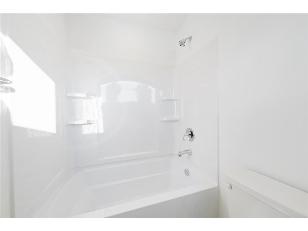 8692 183rd Street W Lakeville MN 55044 7001898 image33