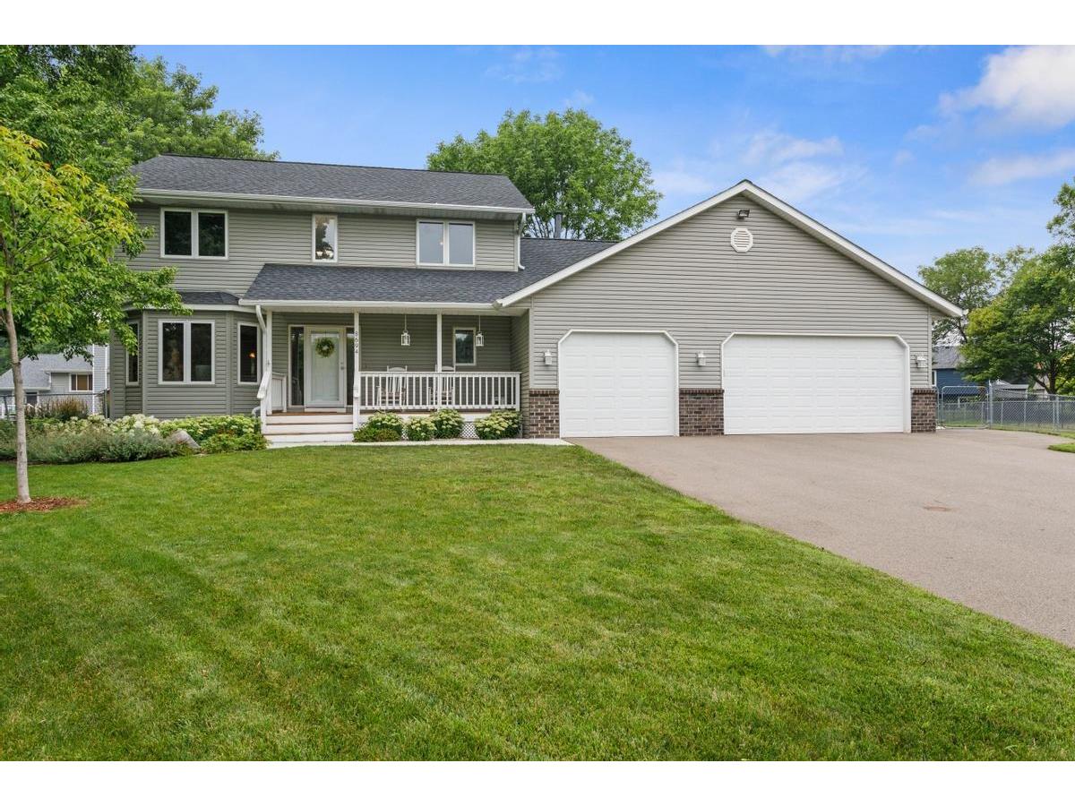 8694 Mary Jane Circle, Chanhassen, MN, 55317 MLS 6073651 Edina Realty