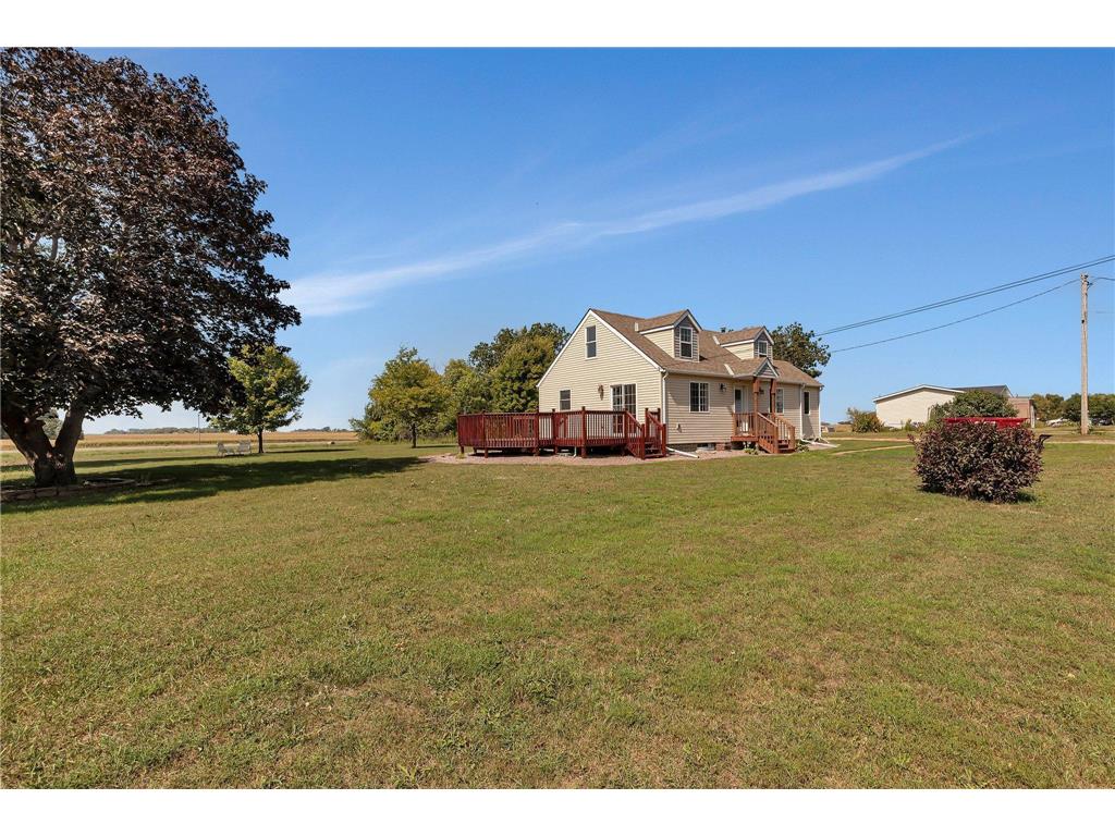 8696 8th Avenue New Auburn MN 55366 6418818 image1