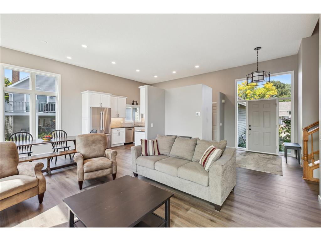 87 Castle Ridge Court Chanhassen MN 55317 6597394 image1