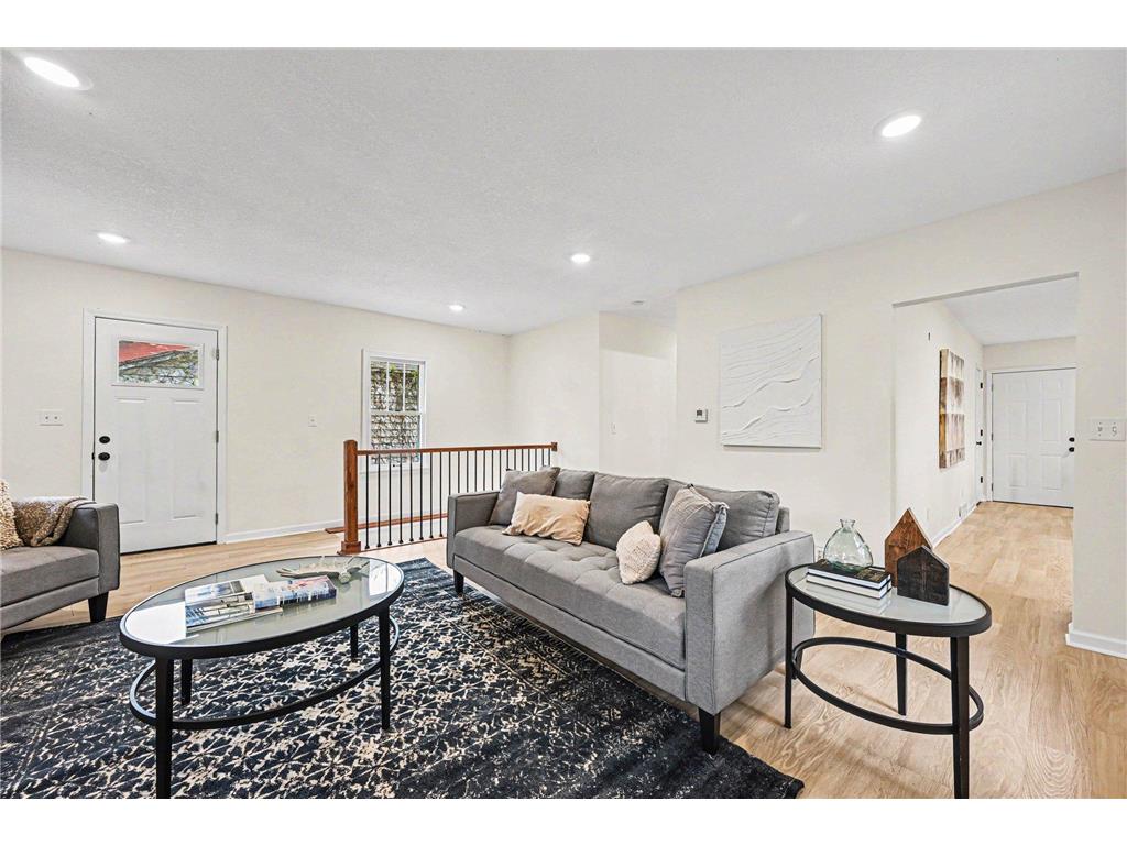 87 Juniper Street Mahtomedi MN 55115 7022925 image4